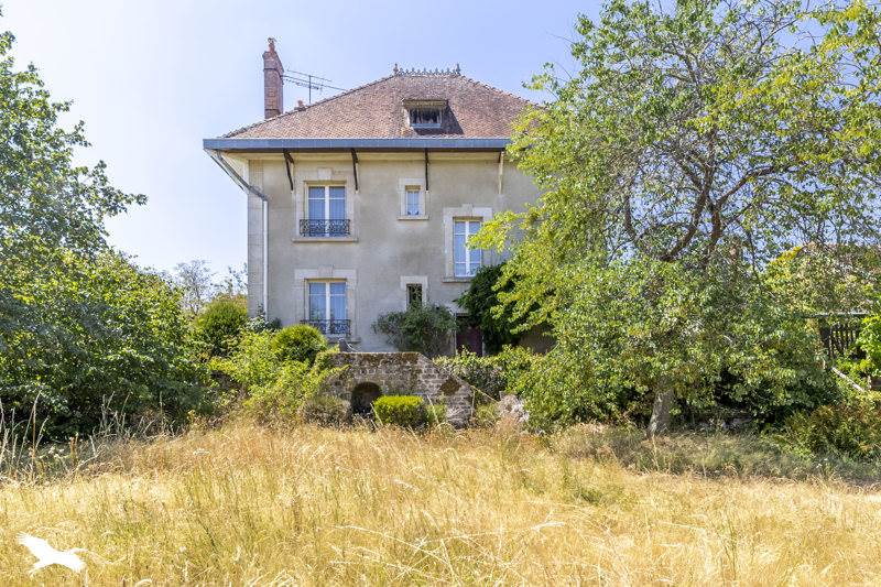 Vente Maison CROZANT - 8 pièces -233 m² - (23160)