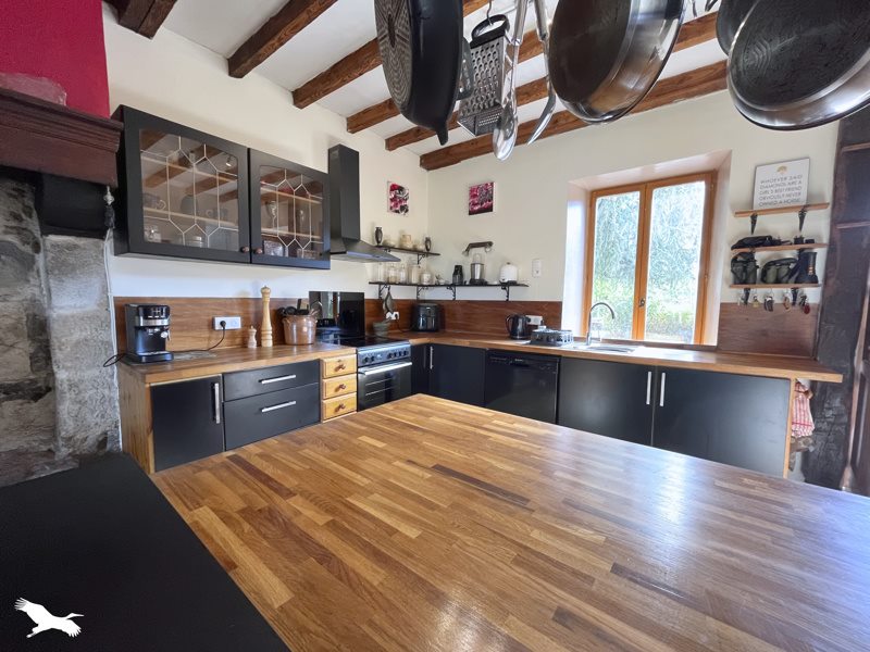 Vente Maison Saint-Priest-la-Feuille - 6 pièces -199 m² - (23300)