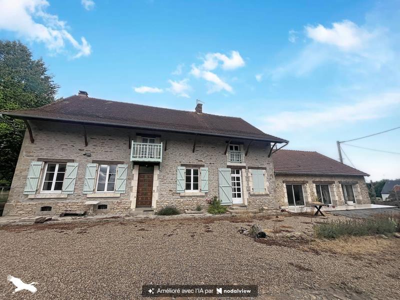Maison 7 pièces 200 m² · à Saint-Sulpice-les-Feuilles · 200 m² · 349 500 €