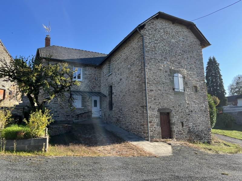 Vente Maison PALAZINGES - 5 pièces -135 m² - (19190)