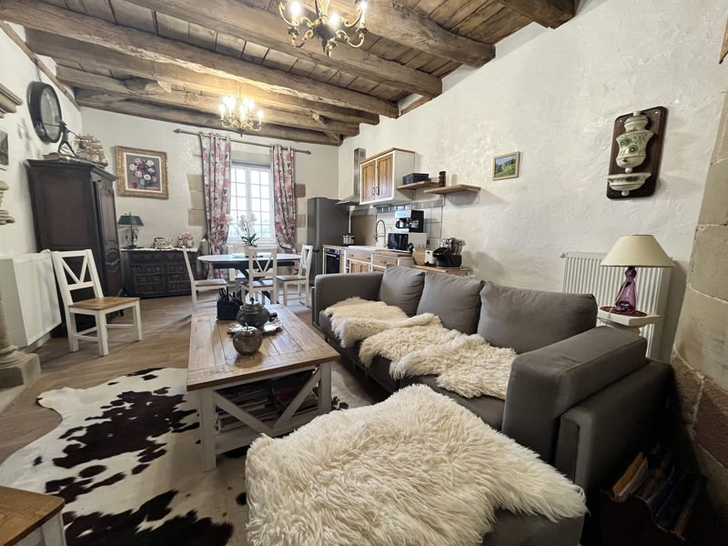 Vente Appartement COSNAC - 2 pièces -64 m² - (19360)