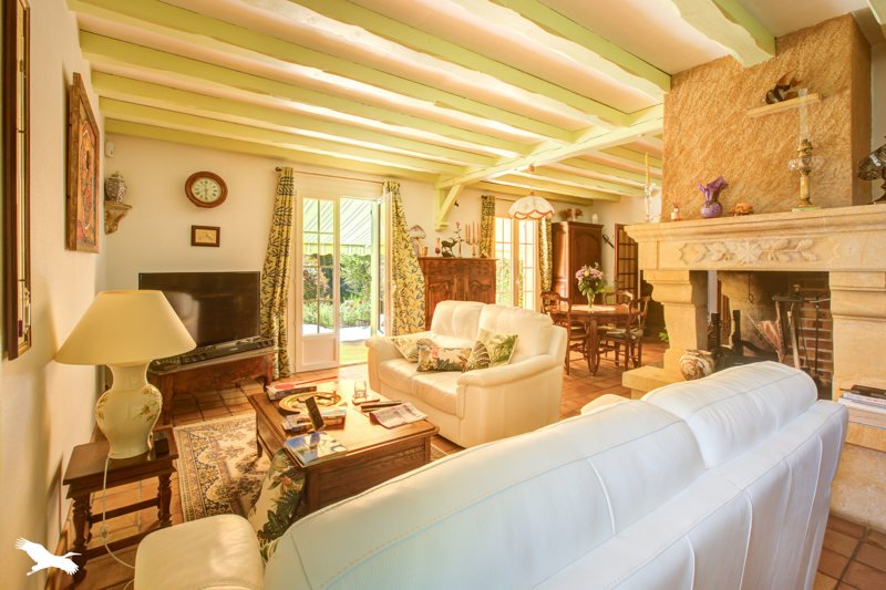 Vente Maison LA CHAPELLE AUX BROCS - 5 pièces -186 m² - (19360)