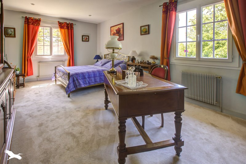 Vente Maison LA CHAPELLE AUX BROCS - 5 pièces -186 m² - (19360)