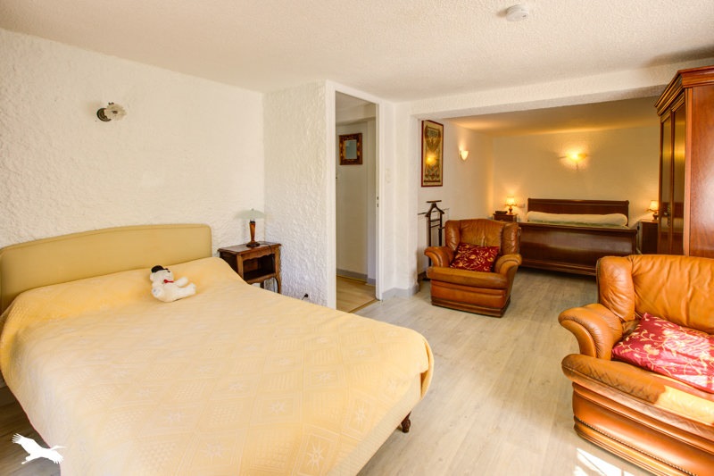 Vente Maison LA CHAPELLE AUX BROCS - 5 pièces -186 m² - (19360)