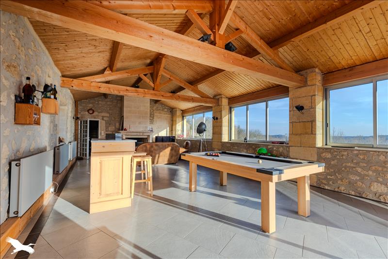 Vente Maison ST PEY DE CASTETS - 7 pièces -255 m² - (33350)
