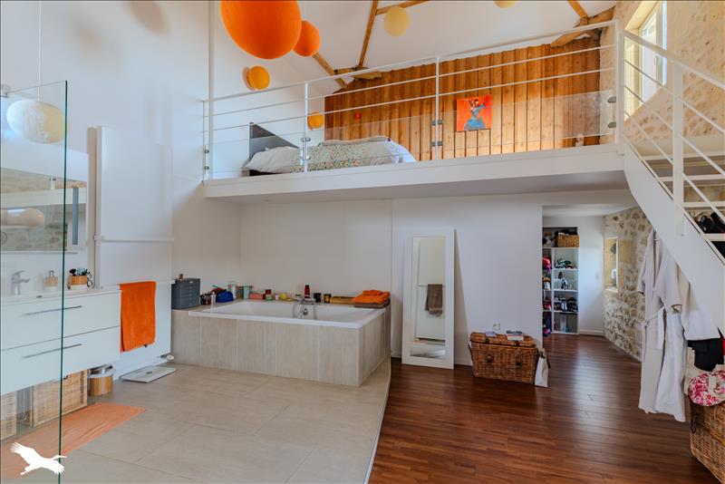 Vente Maison ST PEY DE CASTETS - 7 pièces -255 m² - (33350)