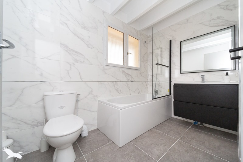 Vente Maison MOULIETS ET VILLEMARTIN - 5 pièces -145 m² - (33350)