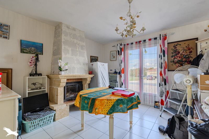 Vente Maison ST CIBARD - 4 pièces -80 m² - (33570)