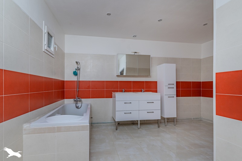 Vente Maison STE COLOMBE - 7 pièces -177 m² - (33350)