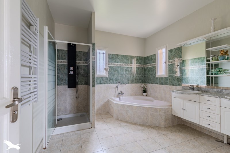 Vente Maison LAMOTHE MONTRAVEL - 4 pièces -120 m² - (24230)