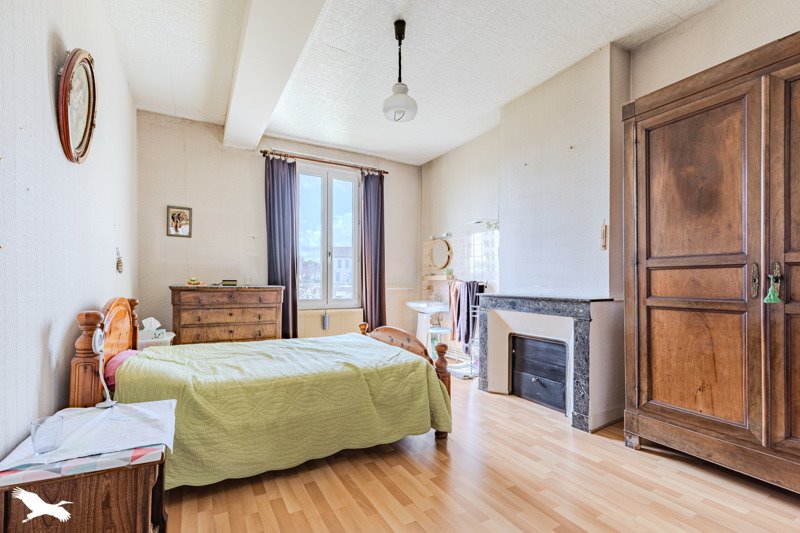Vente Maison CASTILLON LA BATAILLE - 7 pièces -220 m² - (33350)