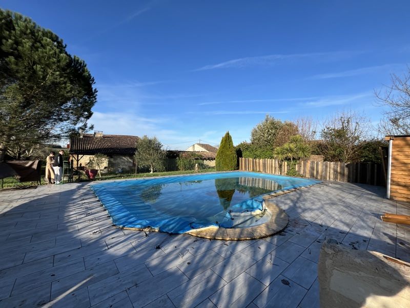 Vente Maison Sainte-Radegonde - 7 pièces -251 m² - (33350)