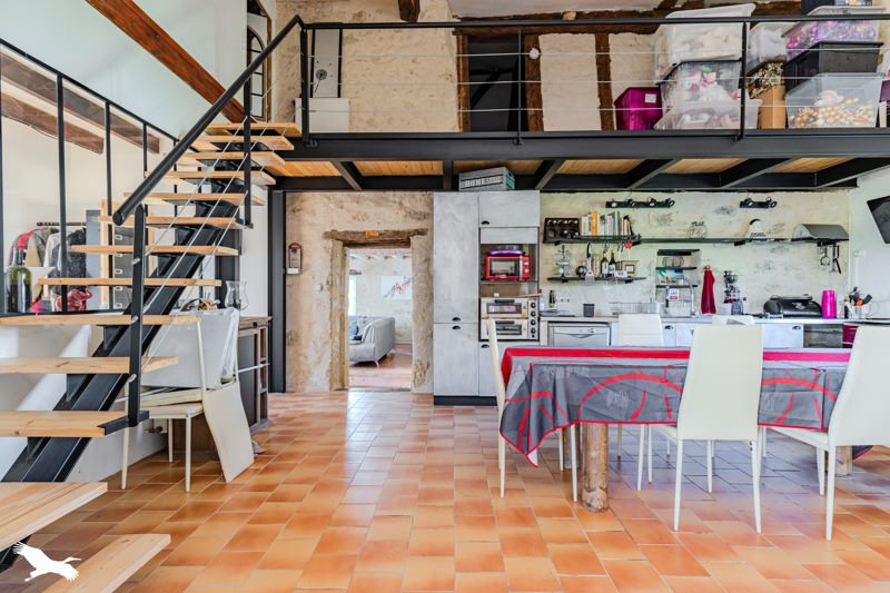 Vente Maison STE RADEGONDE - 7 pièces -251 m² - (33350)