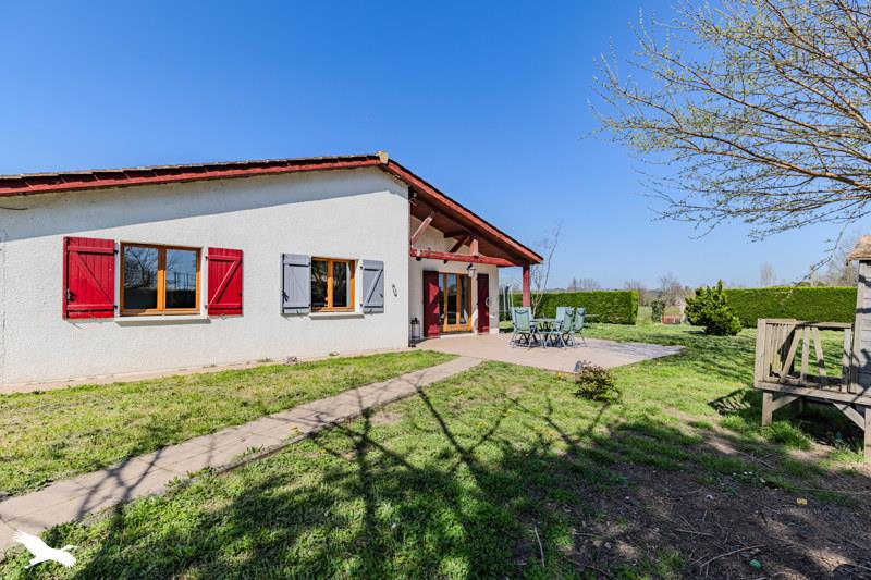 Vente Maison MOULIETS ET VILLEMARTIN - 4 pièces -101 m² - (33350)