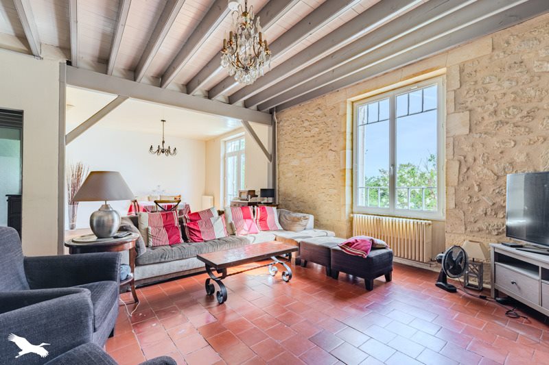 Vente Maison MERIGNAS - 5 pièces -245 m² - (33350)
