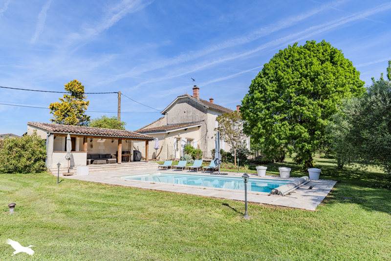 Vente Maison MERIGNAS - 5 pièces -245 m² - (33350)