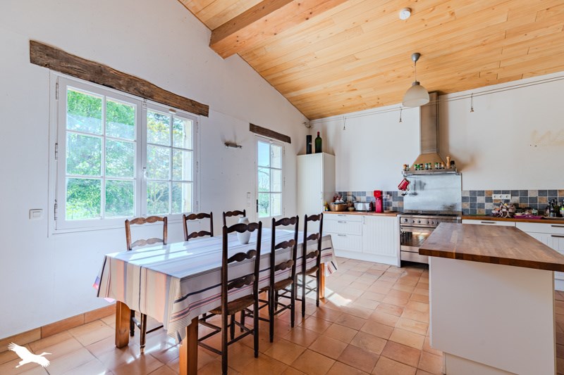 Vente Maison MERIGNAS - 5 pièces -245 m² - (33350)