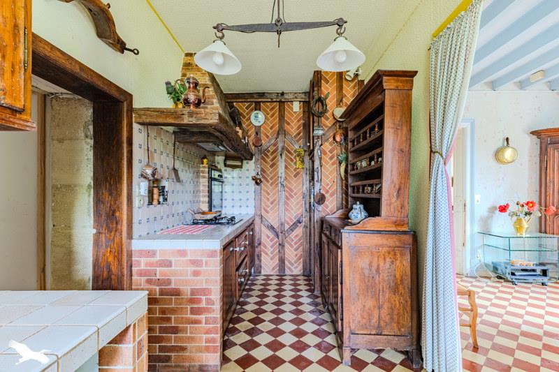 Vente Maison LAMOTHE MONTRAVEL - 7 pièces -162 m² - (24230)