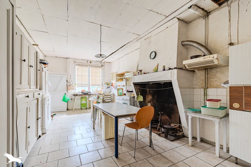 Vente Maison LAMOTHE MONTRAVEL - 7 pièces -162 m² - (24230)