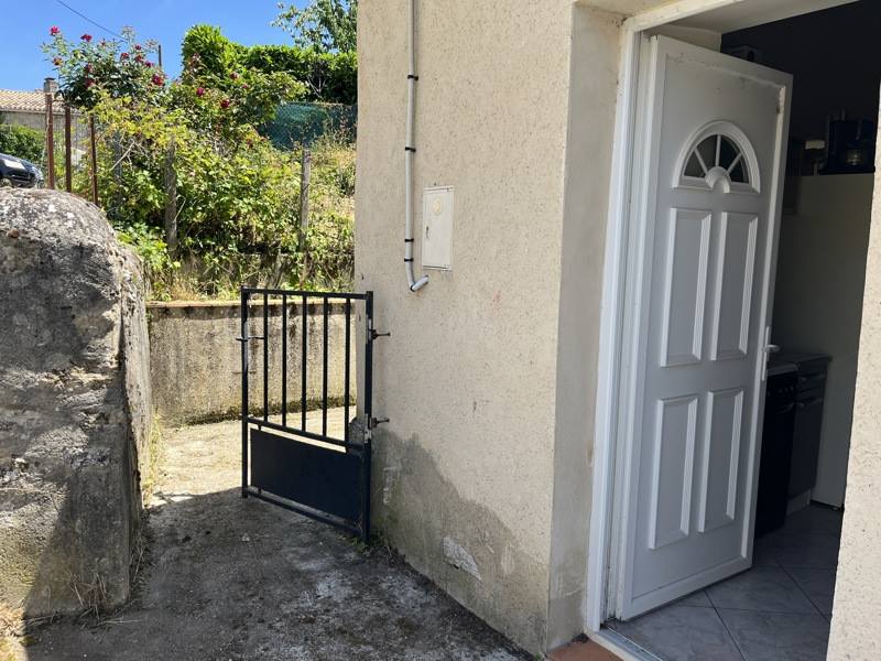 Vente Maison GENSAC - 1 pièce -51 m² - (33890)