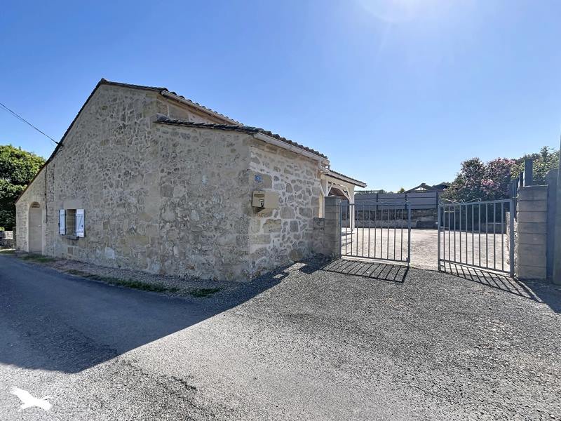 Vente Maison Saint-Genès-de-Castillon - 3 pièces -76 m² - (33350)