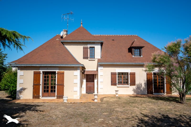 Vente Maison LOUDUN - 8 pièces -154 m² - (86200)