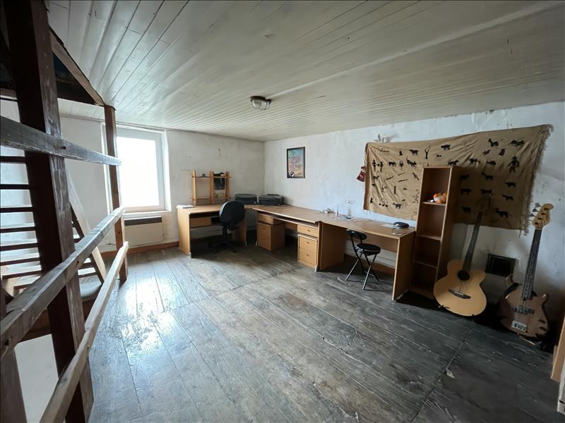 Vente Maison STE FEYRE - 5 pièces -106 m² - (23000)
