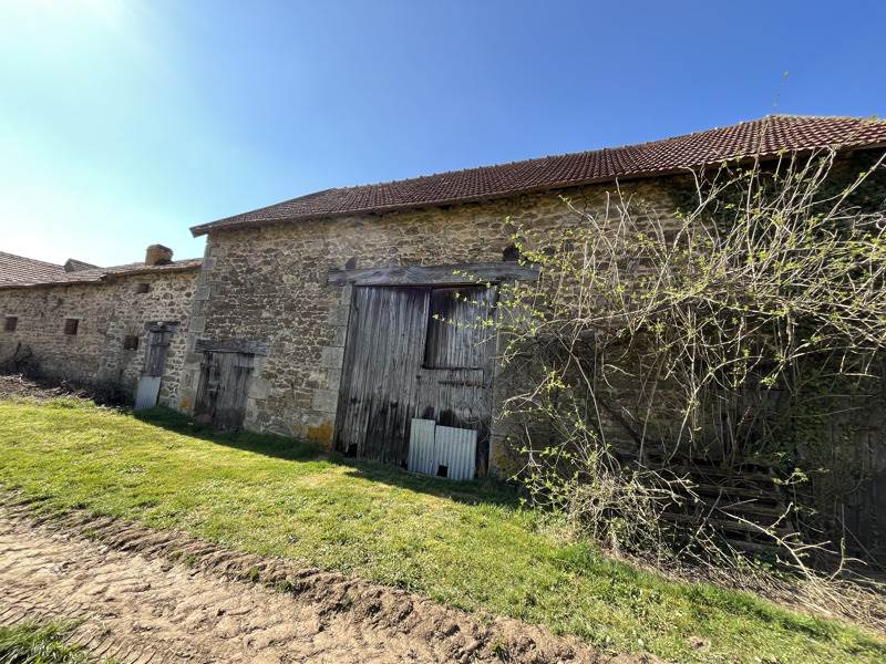 Vente Maison ST ELOI - 6 pièces -132 m² - (23000)
