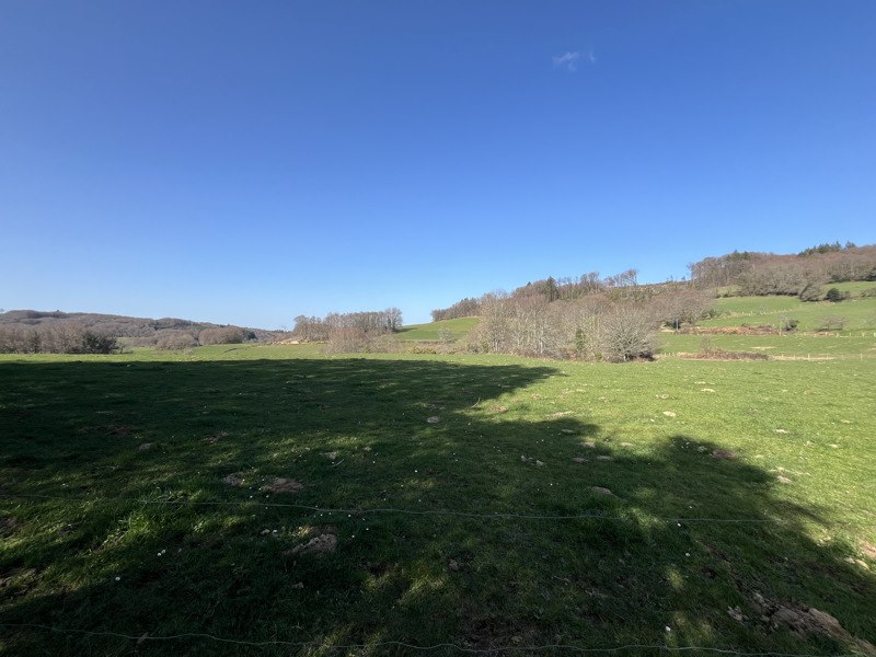 Vente Maison ST ELOI - 6 pièces -132 m² - (23000)