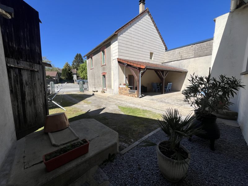 Vente Maison AZAT CHATENET - 7 pièces -136 m² - (23210)