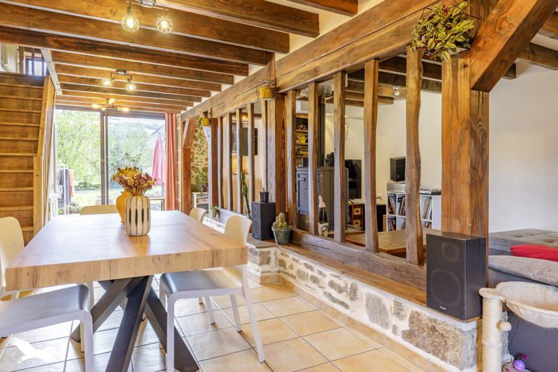 Vente Maison BUSSIERE DUNOISE - 5 pièces -142 m² - (23320)