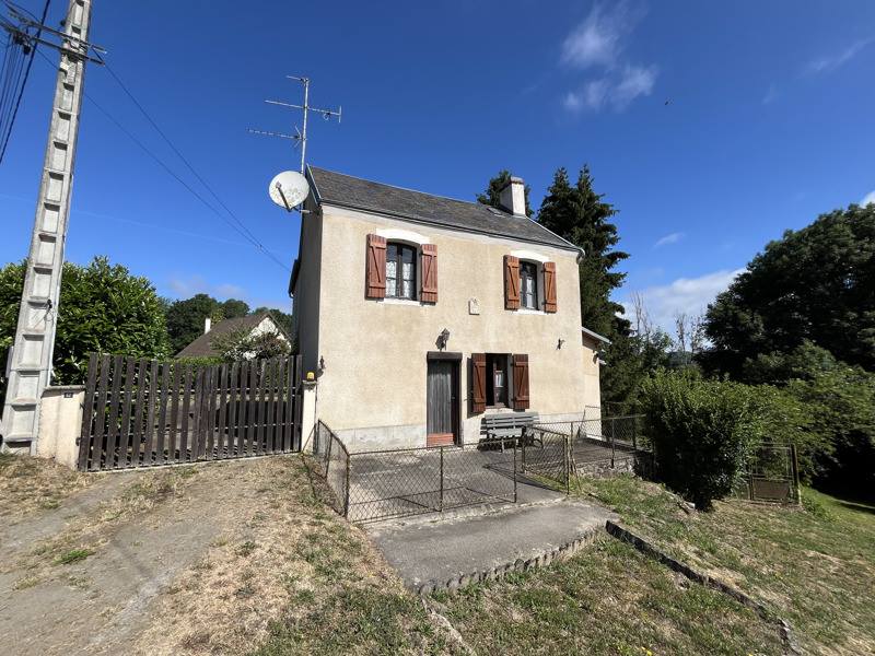 Vente Maison ST FIEL - 5 pièces -108 m² - (23000)