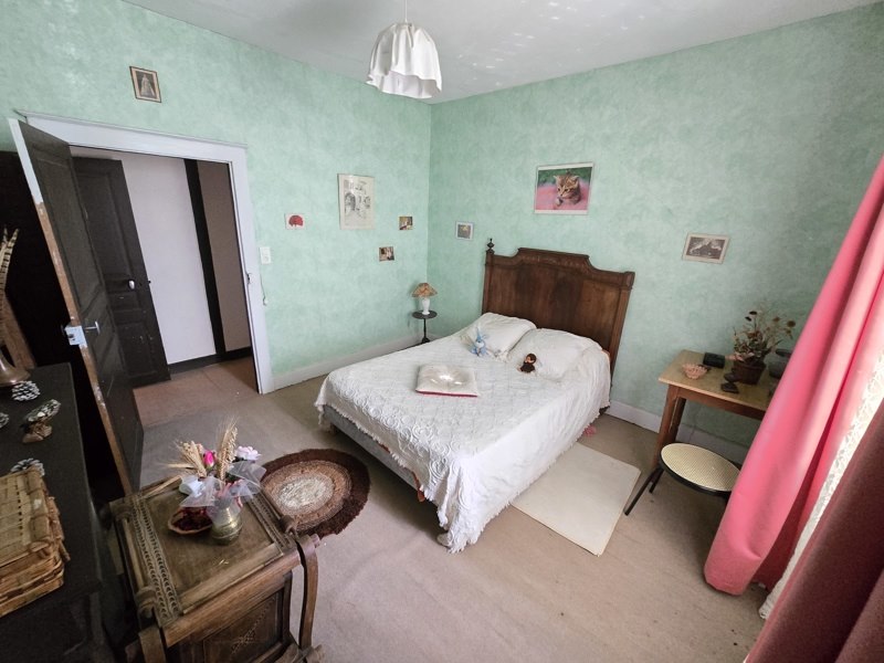 Vente Maison CHATELUS MALVALEIX - 6 pièces -190 m² - (23270)