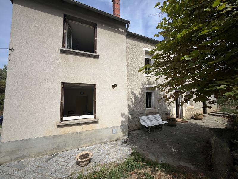 Vente Maison CRESSAT - 6 pièces -115 m² - (23140)