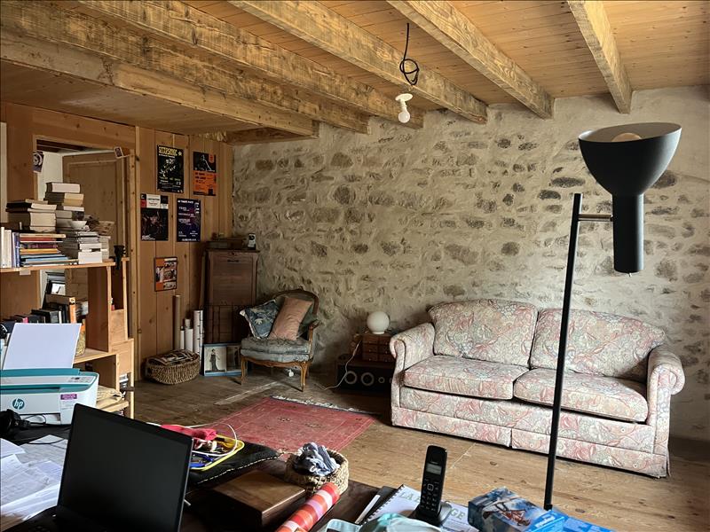 Vente Maison LA BAZEUGE - 7 pièces -181 m² - (87210)