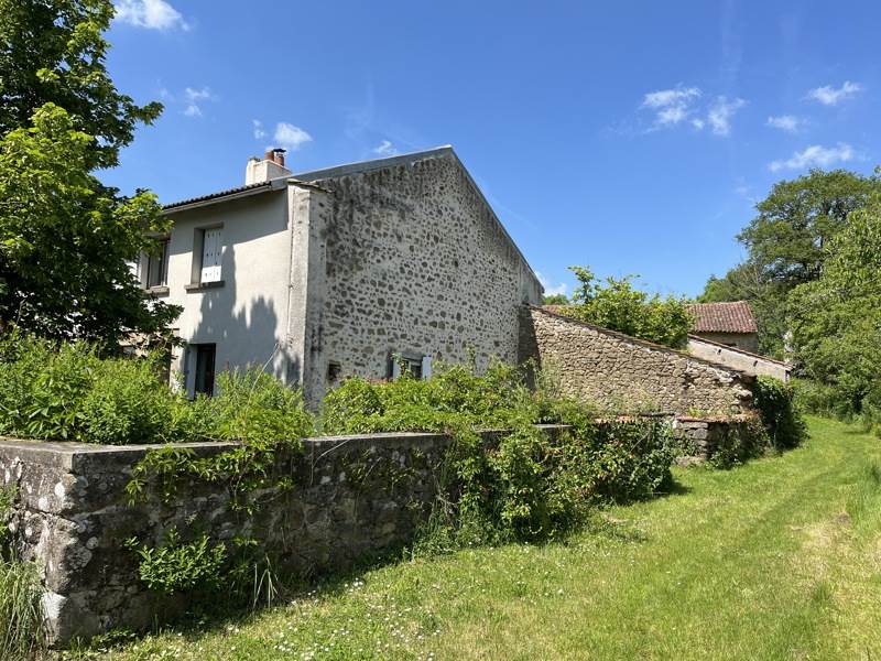 Vente Maison LA BAZEUGE - 7 pièces -181 m² - (87210)