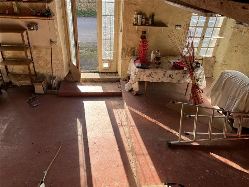 Vente Grange CHATEAUPONSAC - 1 pièce -82 m² - (87290)