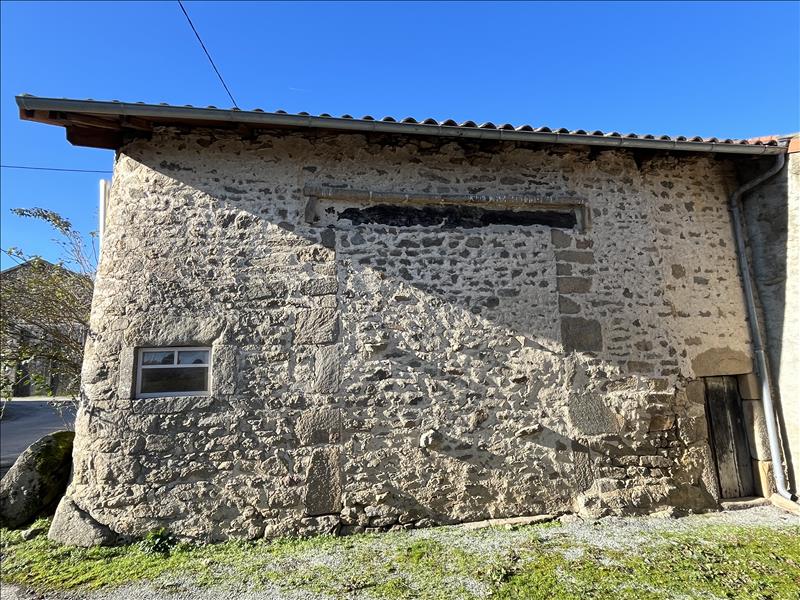 Vente Grange CHATEAUPONSAC - 1 pièce -82 m² - (87290)