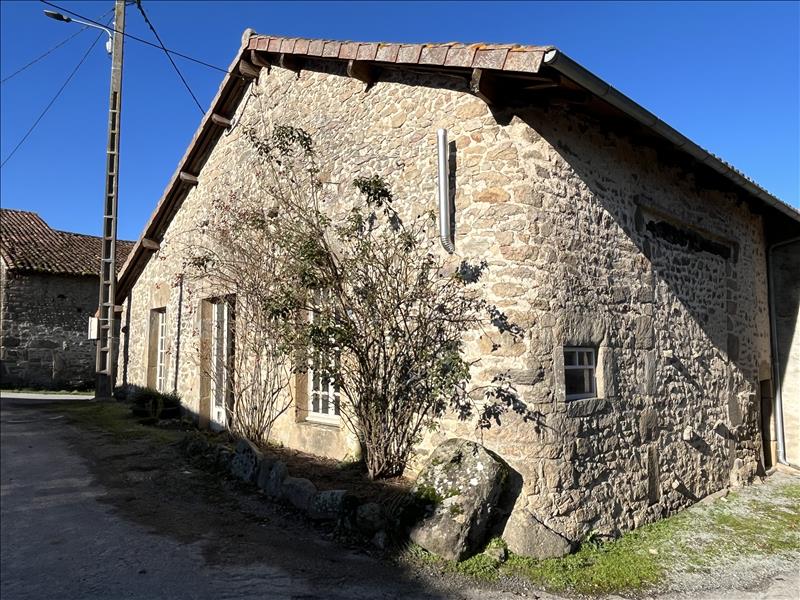 Vente Grange CHATEAUPONSAC - 1 pièce -82 m² - (87290)
