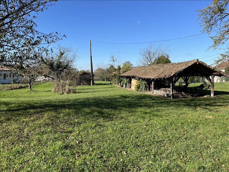 Vente Terrain PEYRAT DE BELLAC - -2790 m² - (87300)