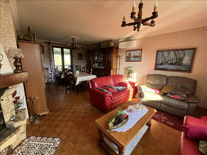 Vente Maison VAL D OIRE ET GARTEMPE - 6 pièces -222 m² - (87320)