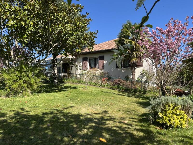 Vente Maison VAL D OIRE ET GARTEMPE - 6 pièces -222 m² - (87320)