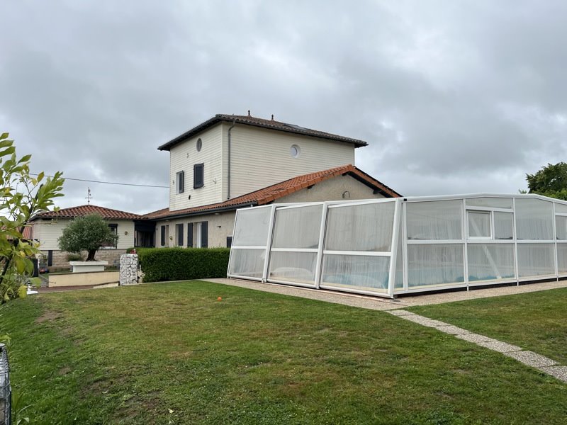 Vente Maison LE DORAT - 11 pièces -234 m² - (87210)