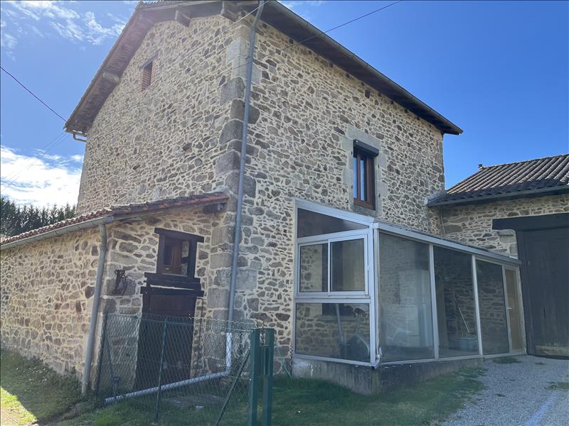 Vente Maison PEYRILHAC - 5 pièces -99 m² - (87510)