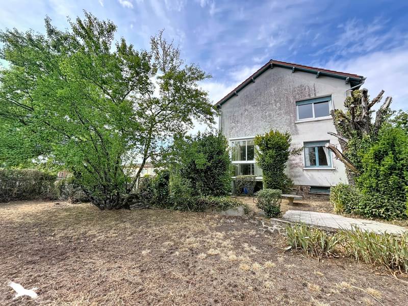 Vente Maison LE DORAT - 9 pièces -165 m² - (87210)