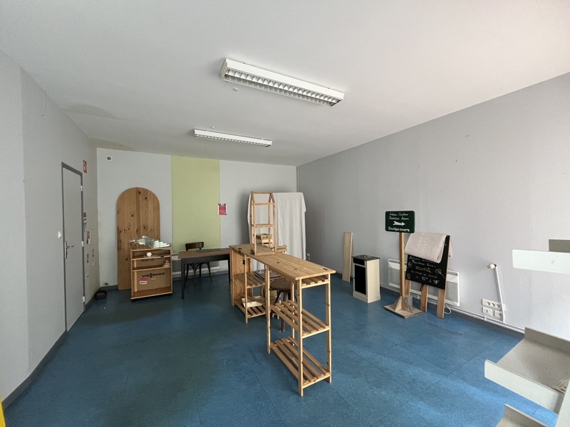 Vente Immeuble CONFOLENS - -  362 m² - (16500)