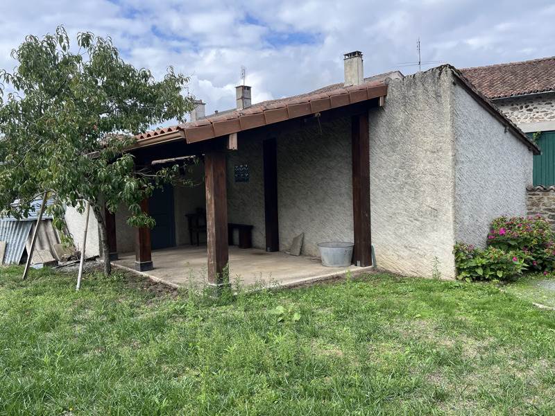 Vente Maison PEYRAT DE BELLAC - 4 pièces -93 m² - (87300)