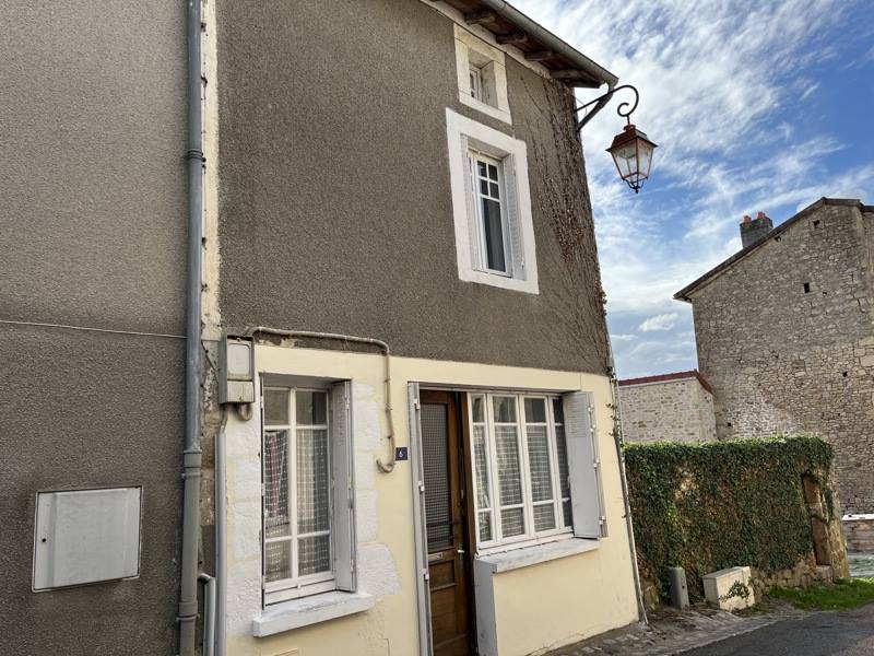Vente Maison CHATEAUPONSAC - 3 pièces -60 m² - (87290)