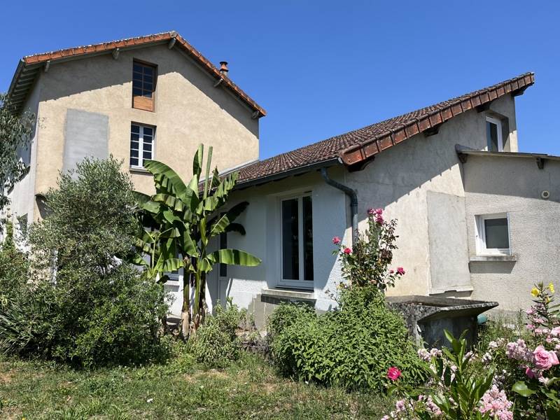 Vente Maison MAGNAC LAVAL - 6 pièces -130 m² - (87190)