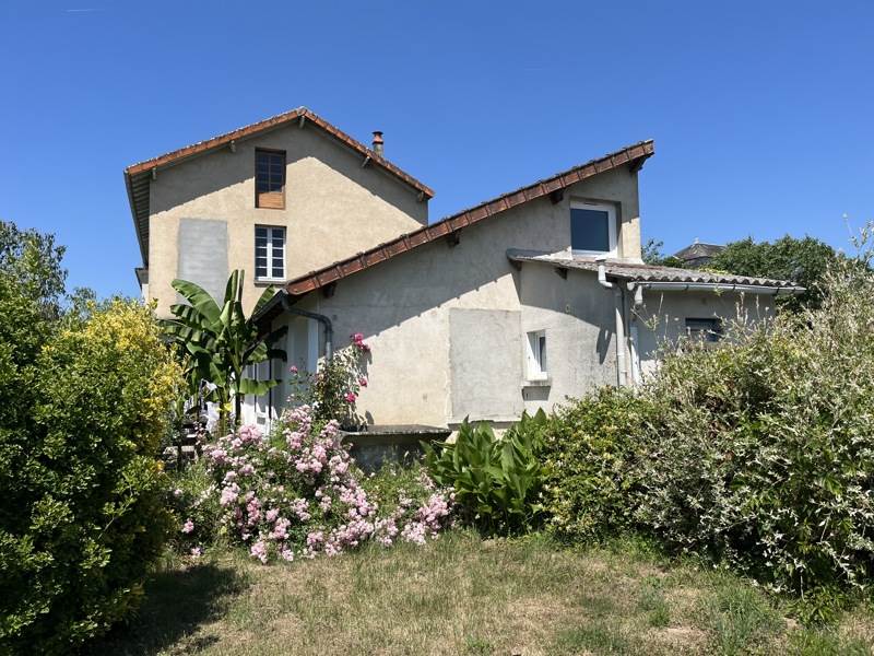 Vente Maison MAGNAC LAVAL - 6 pièces -130 m² - (87190)